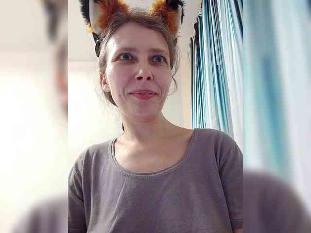 -Queen-Margo- webcam