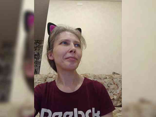 -Queen-Margo- webcam