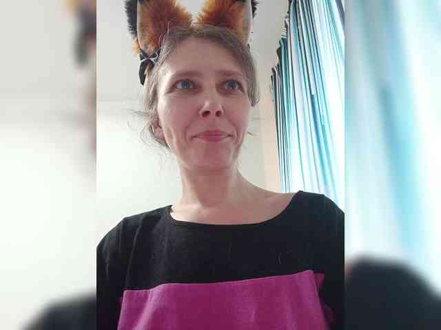 -Queen-Margo- webcam