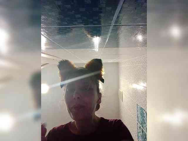 -Queen-Margo- webcam