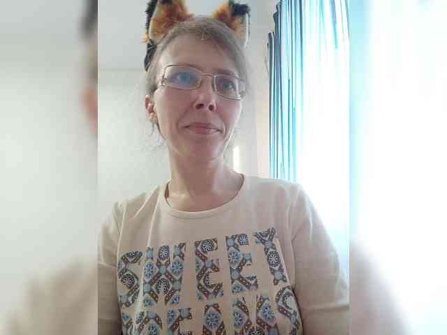 -Queen-Margo- webcam