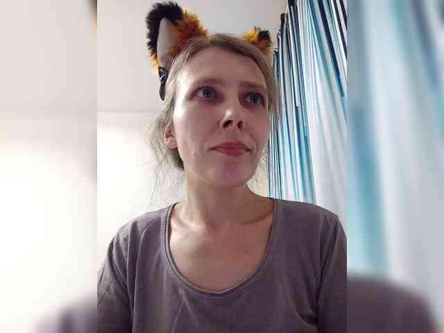 -Queen-Margo- webcam