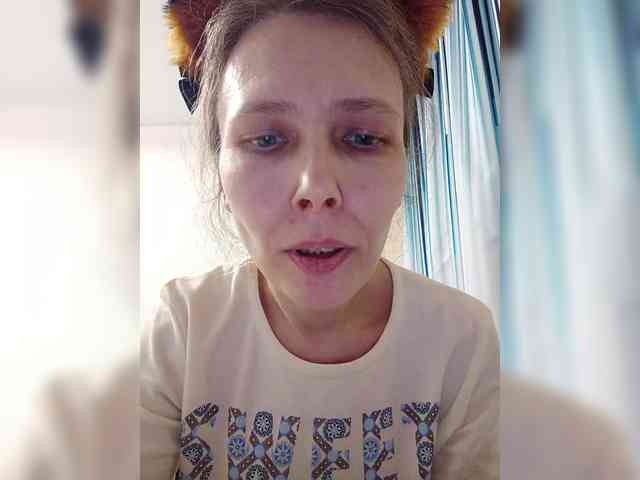 -Queen-Margo- webcam