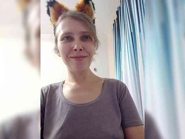 -Queen-Margo- webcam