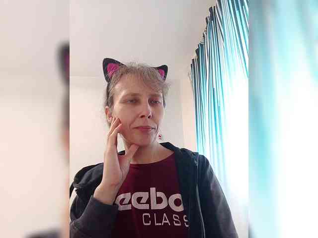 -Queen-Margo- webcam