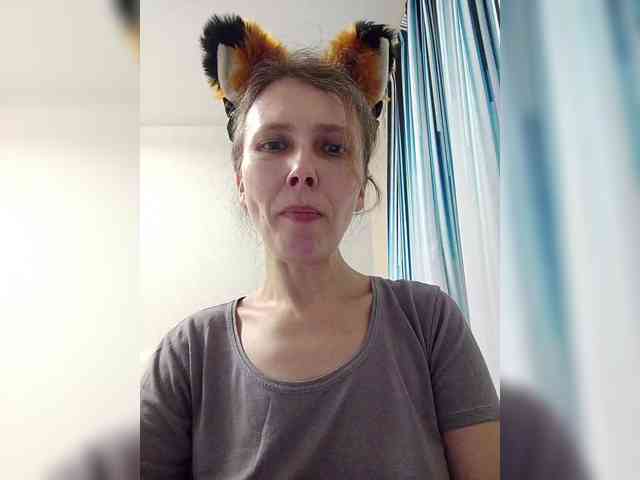 -Queen-Margo- webcam