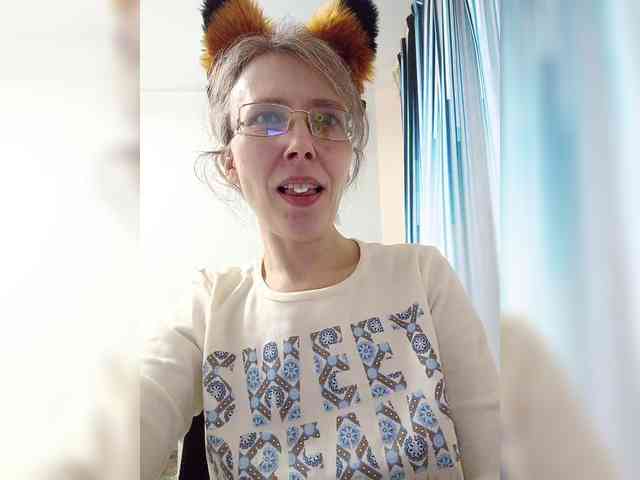 -Queen-Margo- webcam