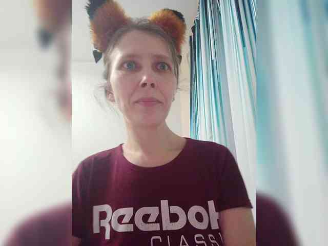 -Queen-Margo- webcam