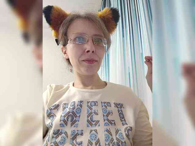 -Queen-Margo- webcam