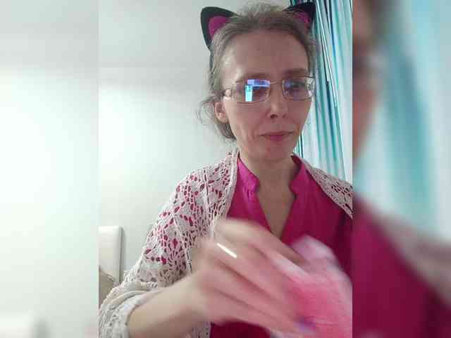 -Queen-Margo- webcam