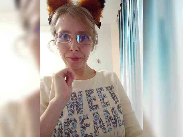 -Queen-Margo- webcam