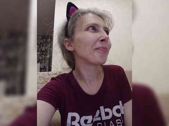 -Queen-Margo- webcam