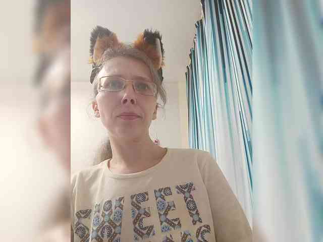 -Queen-Margo- webcam