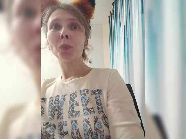 -Queen-Margo- webcam