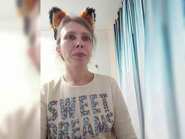 -Queen-Margo- webcam