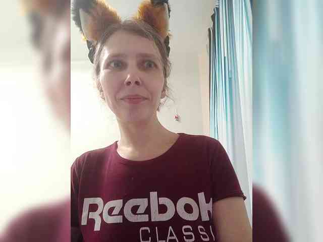 -Queen-Margo- webcam