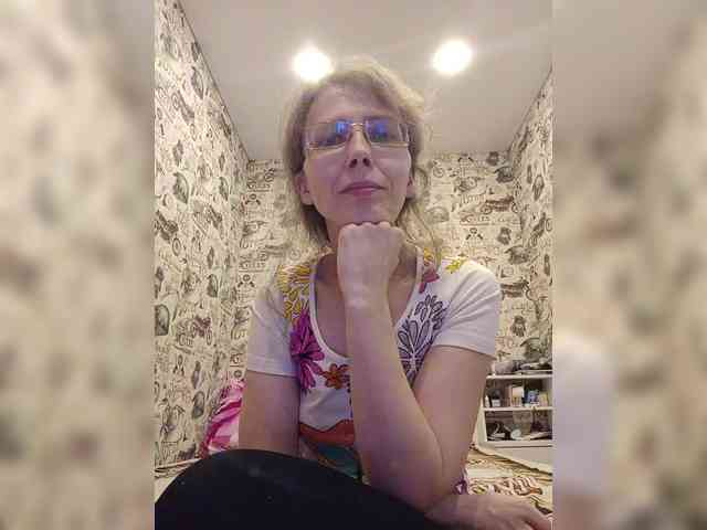 -queen-margo- -queen-margo-