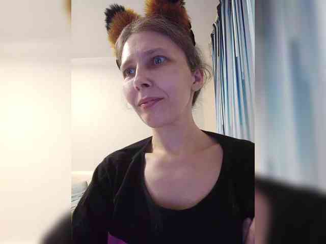 -Queen-Margo- webcam