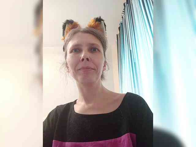 -Queen-Margo- webcam