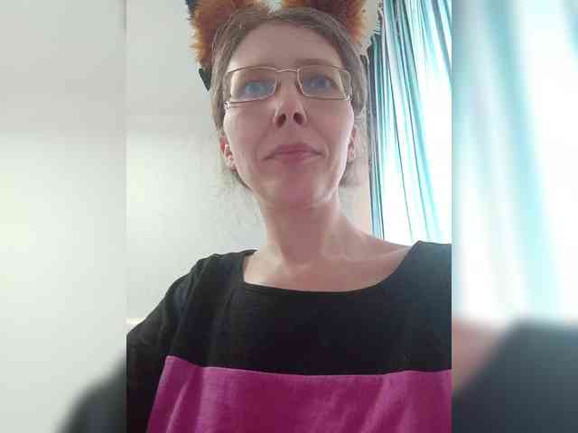 -Queen-Margo- webcam