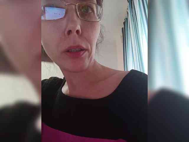 -Queen-Margo- webcam