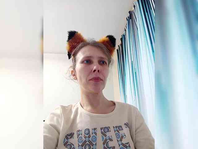 -Queen-Margo- webcam