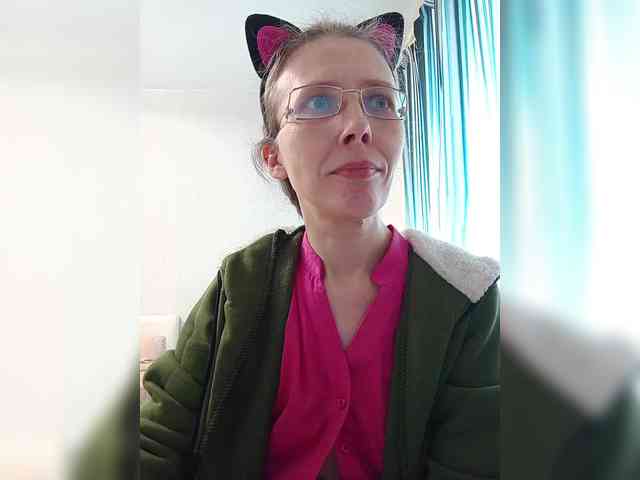 -Queen-Margo- webcam
