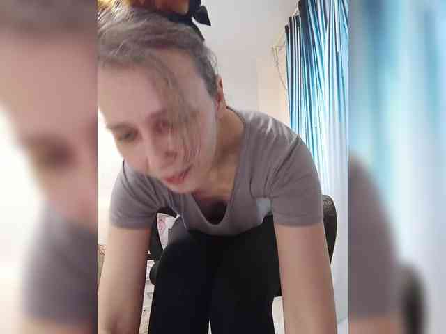 -Queen-Margo- webcam