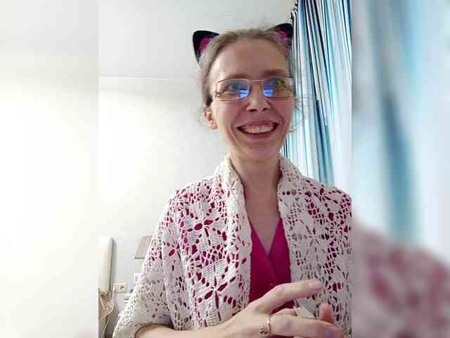 -queen-margo- Live Webcam on BongaCams