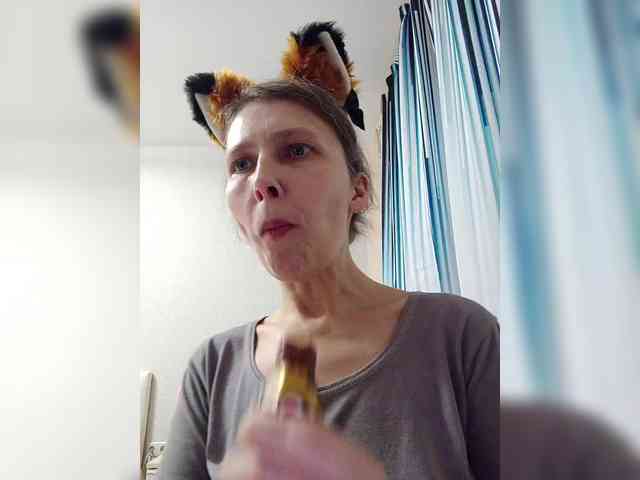 -Queen-Margo- webcam