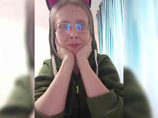 -Queen-Margo- webcam