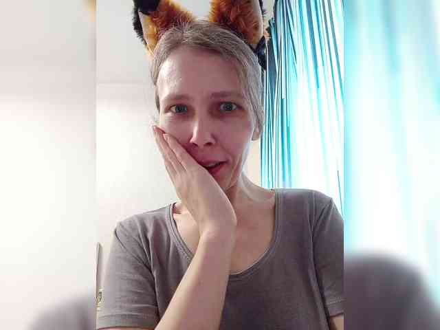 -Queen-Margo- webcam