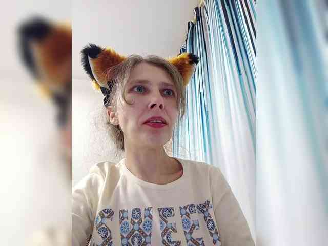 -Queen-Margo- webcam