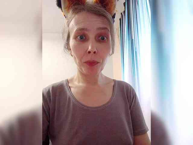 -Queen-Margo- webcam