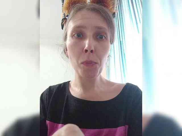 -Queen-Margo- webcam