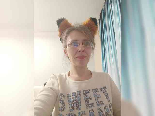 -Queen-Margo- webcam