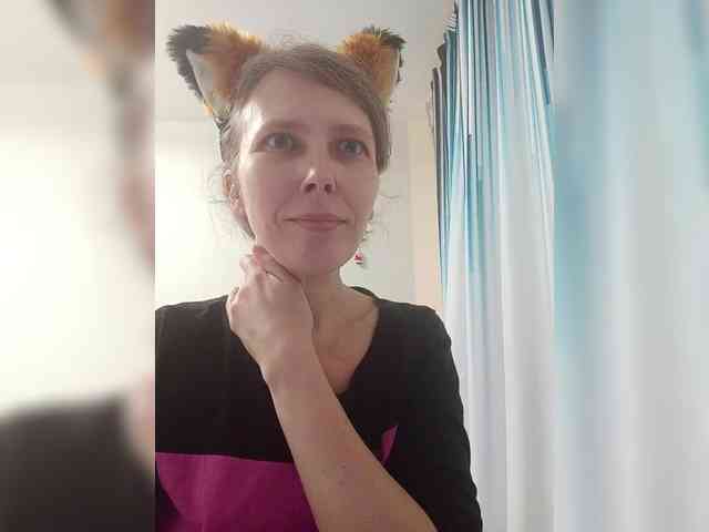 -Queen-Margo- webcam