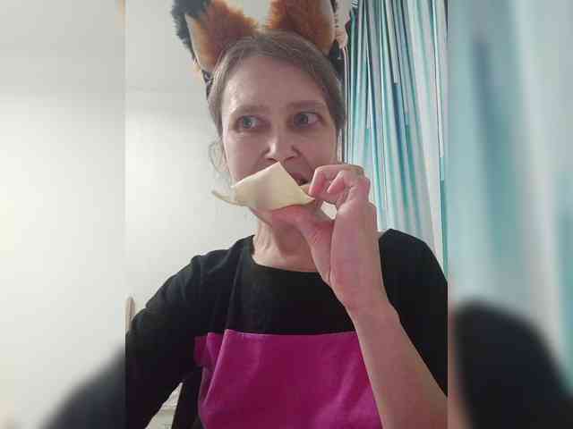 -Queen-Margo- webcam