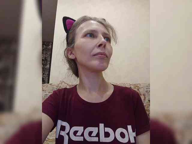 -Queen-Margo- webcam