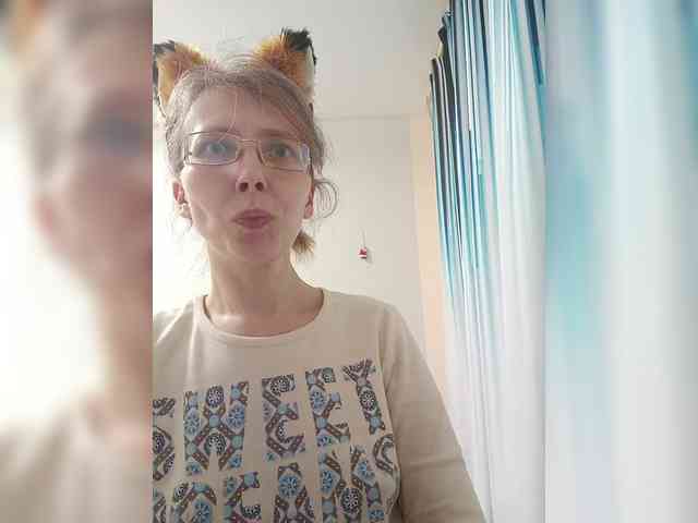 -Queen-Margo- webcam