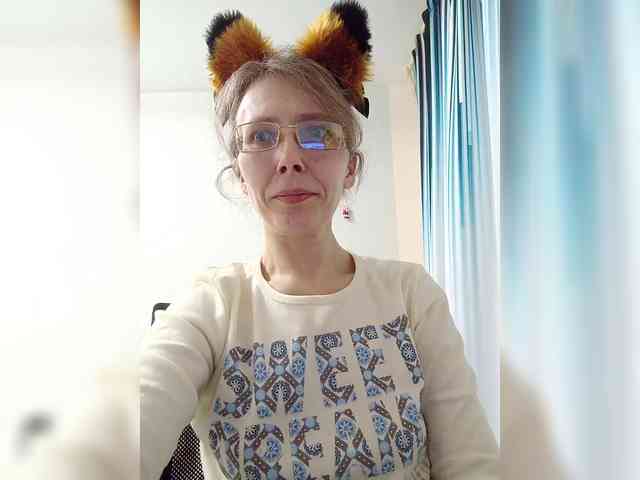 -Queen-Margo- webcam