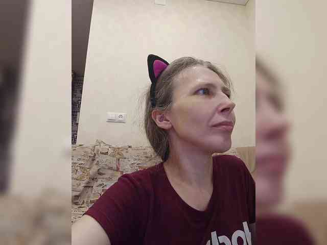 -Queen-Margo- webcam