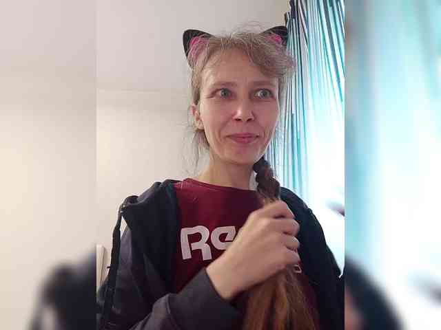 -Queen-Margo- webcam