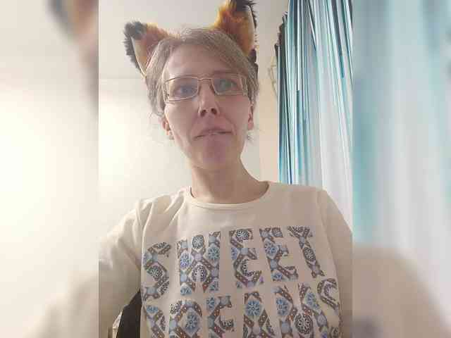 -Queen-Margo- webcam