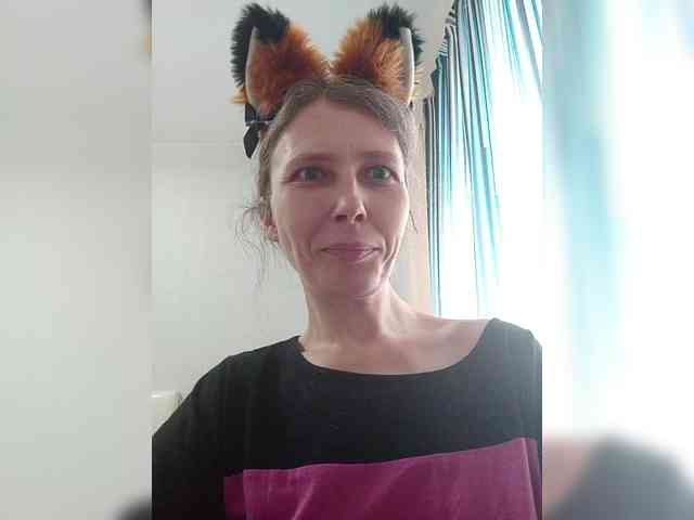 -Queen-Margo- webcam