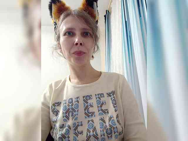 -Queen-Margo- webcam