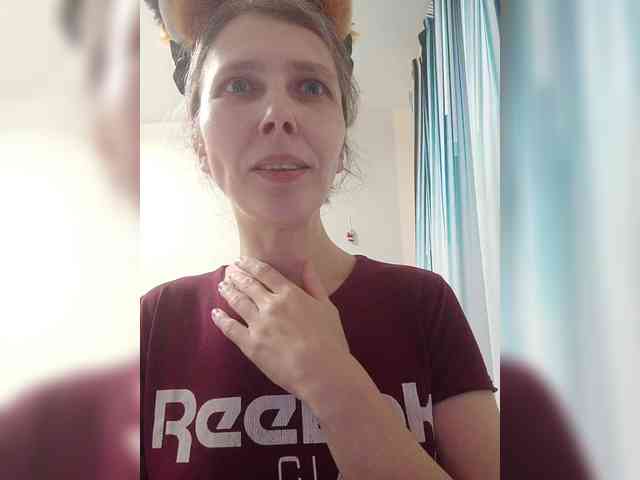 -Queen-Margo- webcam