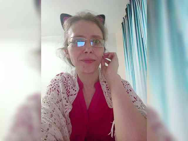 free video chat online -queen-margo-