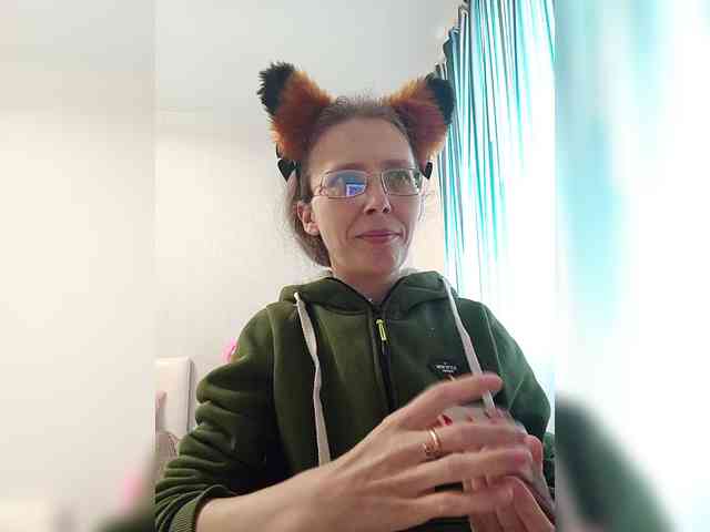 -Queen-Margo- webcam