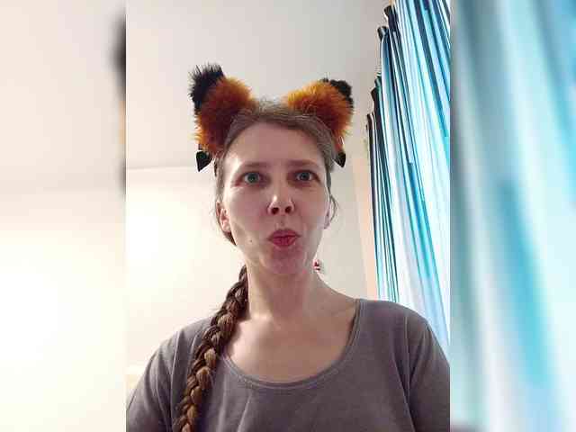 -Queen-Margo- webcam